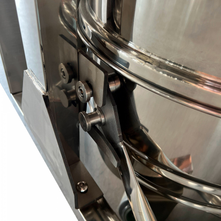 Индустриальный взрывозащищенный пылесос EVOline IVC 175-30EX