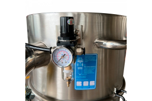 Пылесос индустриальный EVOline IVC 1100-30A